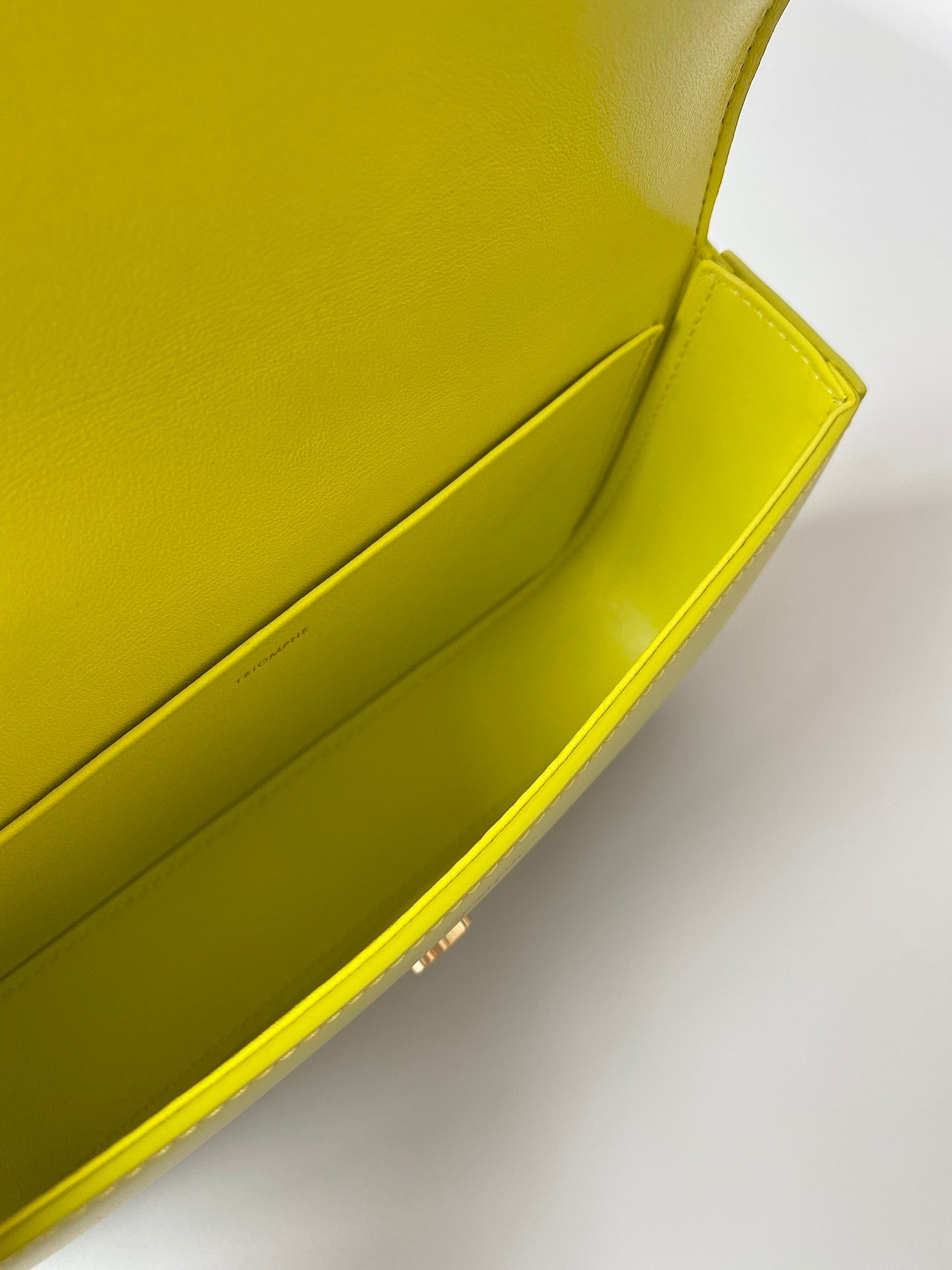 20 Chain Embossed Armpit Bag Chartreuse Yellow Calfskin