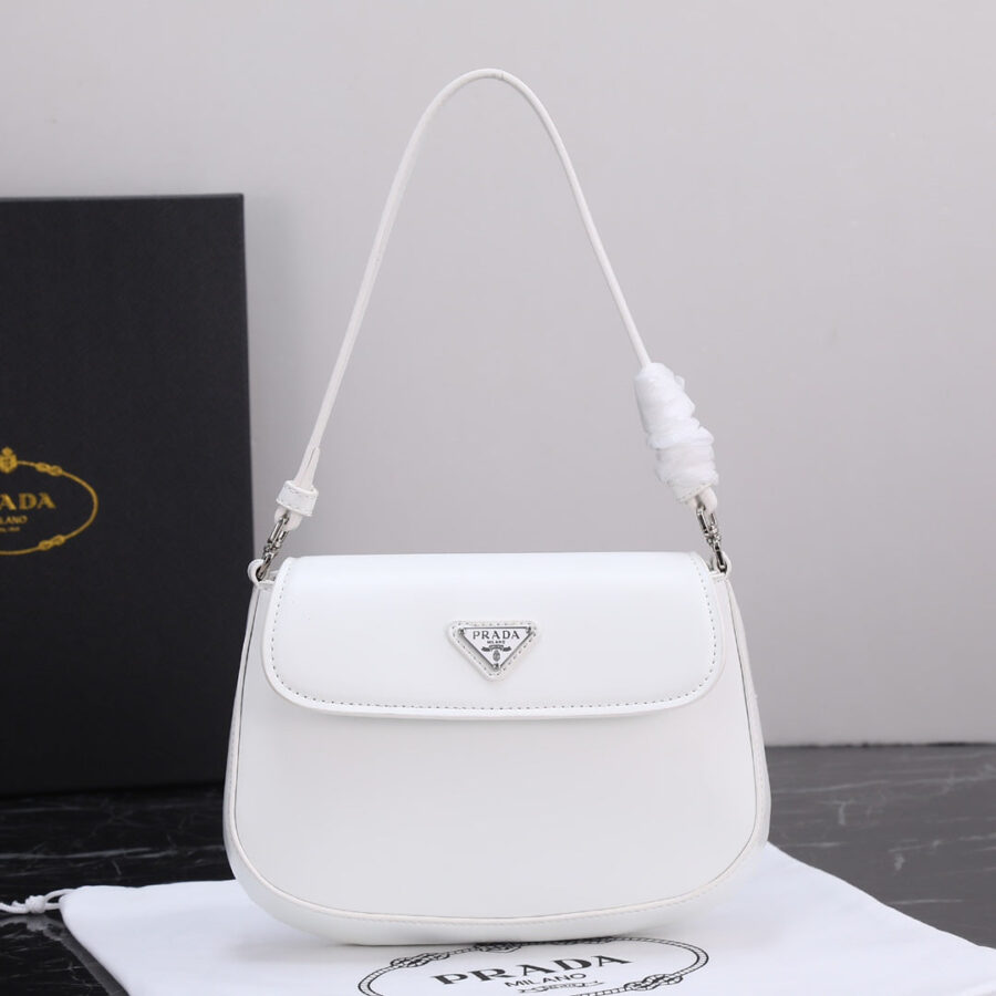 Louis Vuitton handbag black – front view