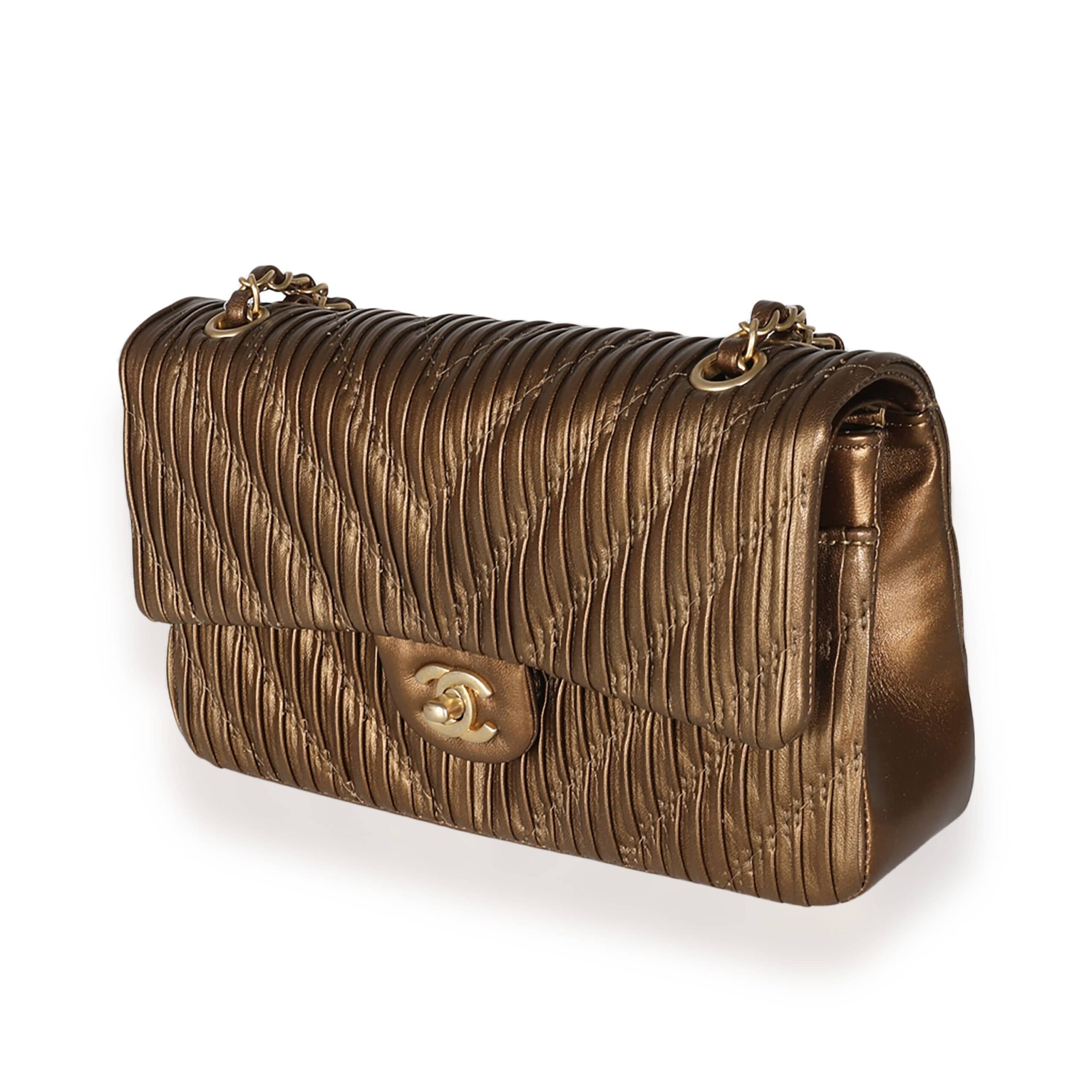 Chanel 18C Bronze Chevron Pleated Calfskin Medium Classic Double Fl…