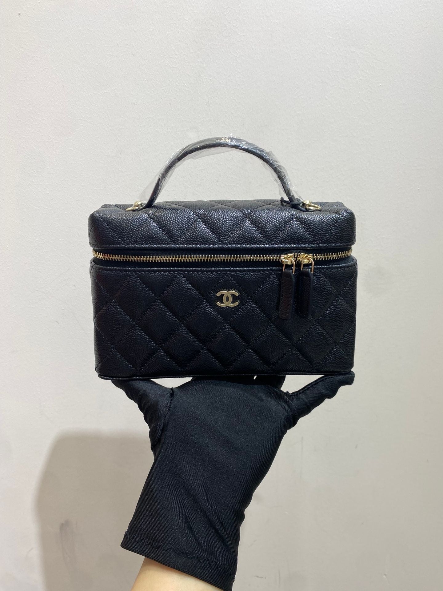 Chanel Black 25p.5*5*17cm Handbag
