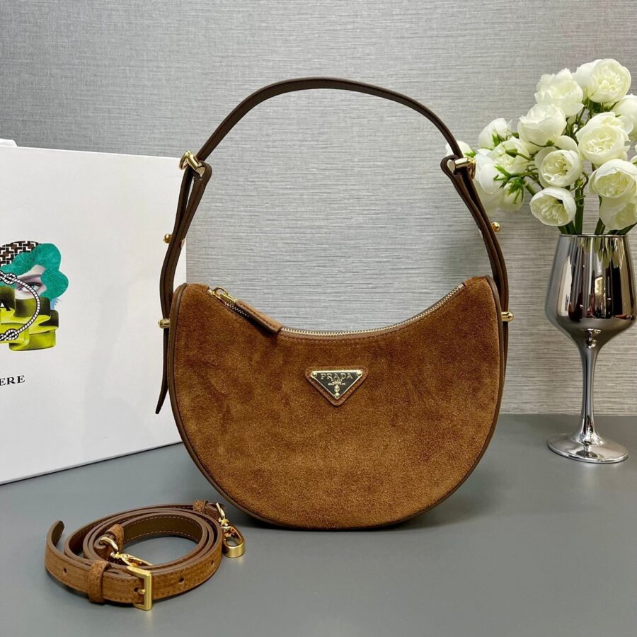 Designer handbag brown – front view