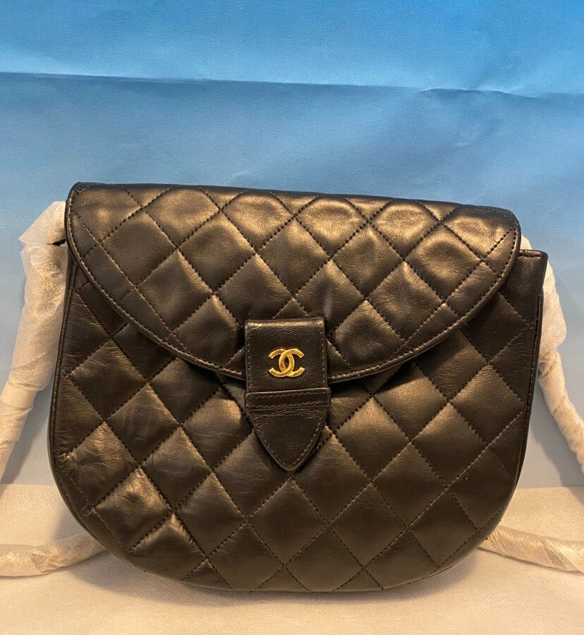 Chanel Saddle black bag – front view
